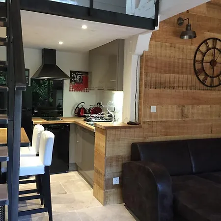 Le Petit Paradis アパート